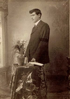 Thomas Campbell circa 1908