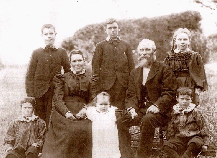 Charles Campbell family at Blue Spur