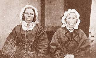 Flora and Maria
 thanks to Gail and Gail and Grant Douglas for this photo