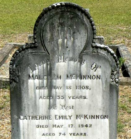 Malcolm McKinnon Grave